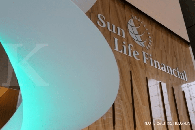 Sun Life Financial sells SLF of Canada UK to Phoenix Group Holdings