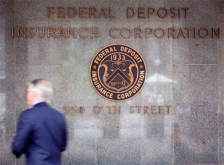 What is the Federal Deposit Insurance Corporation do?
