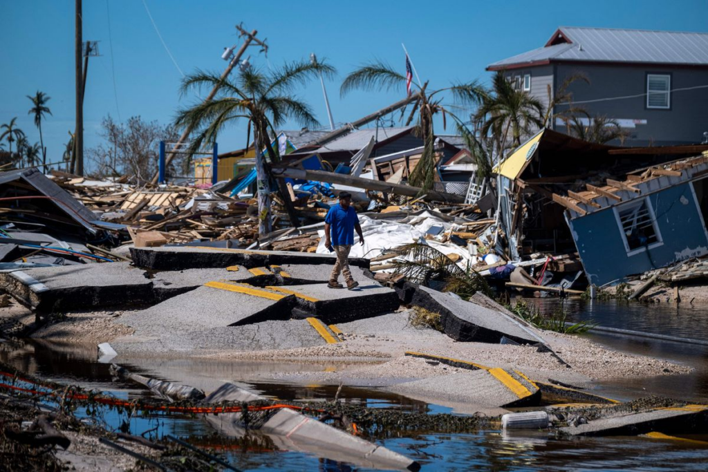 Lloyd’s estimates Hurricane Ian claims  $2.3-3bn