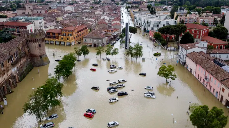 Catastrophic floods in Italy to cost billions euros for re/insurance sector
