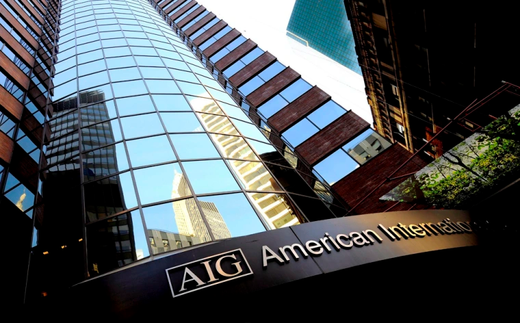 AIG is planning to sell Validus Re to RenaissanceRe