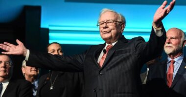 Berkshire Hathaway reported re/insurance underwriting earnings of .4 bn