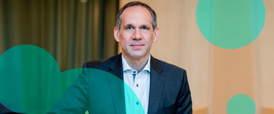 Bernhard Kaufmann will succeed Patrick Raaflaub as Swiss Re's Group CRO