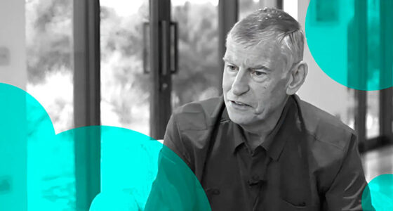 Glenn Renwick, former CEO of Progressive, died following a car accident